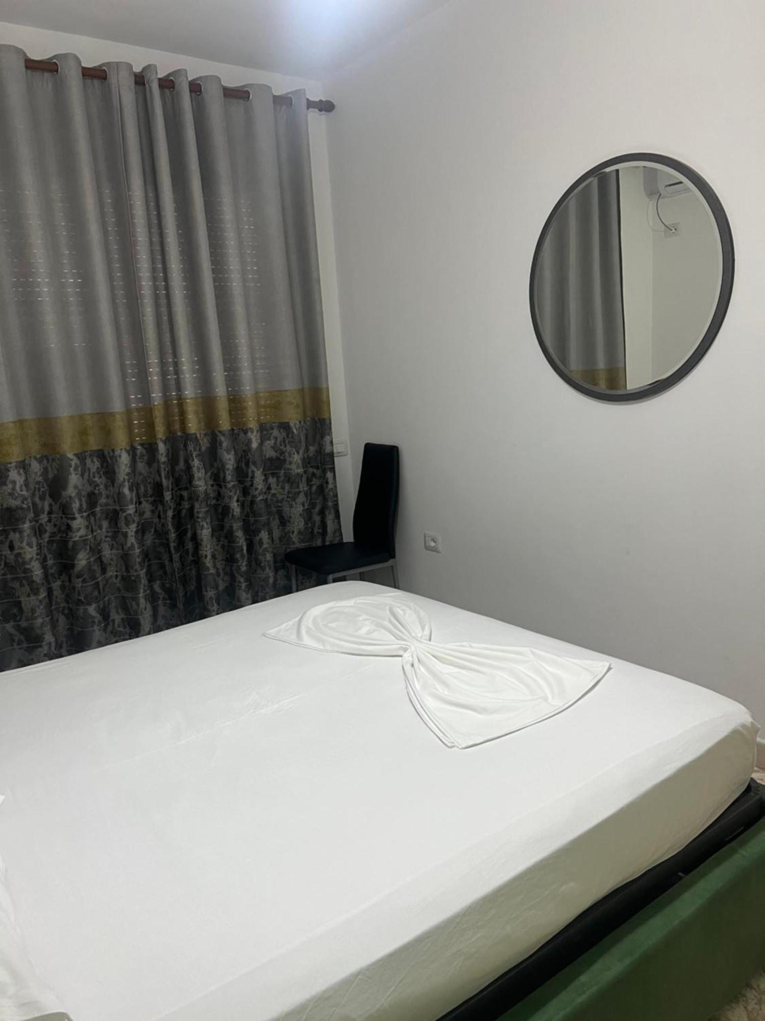 Martin Ferraj Riviera Apartment Vlore Ngoại thất bức ảnh