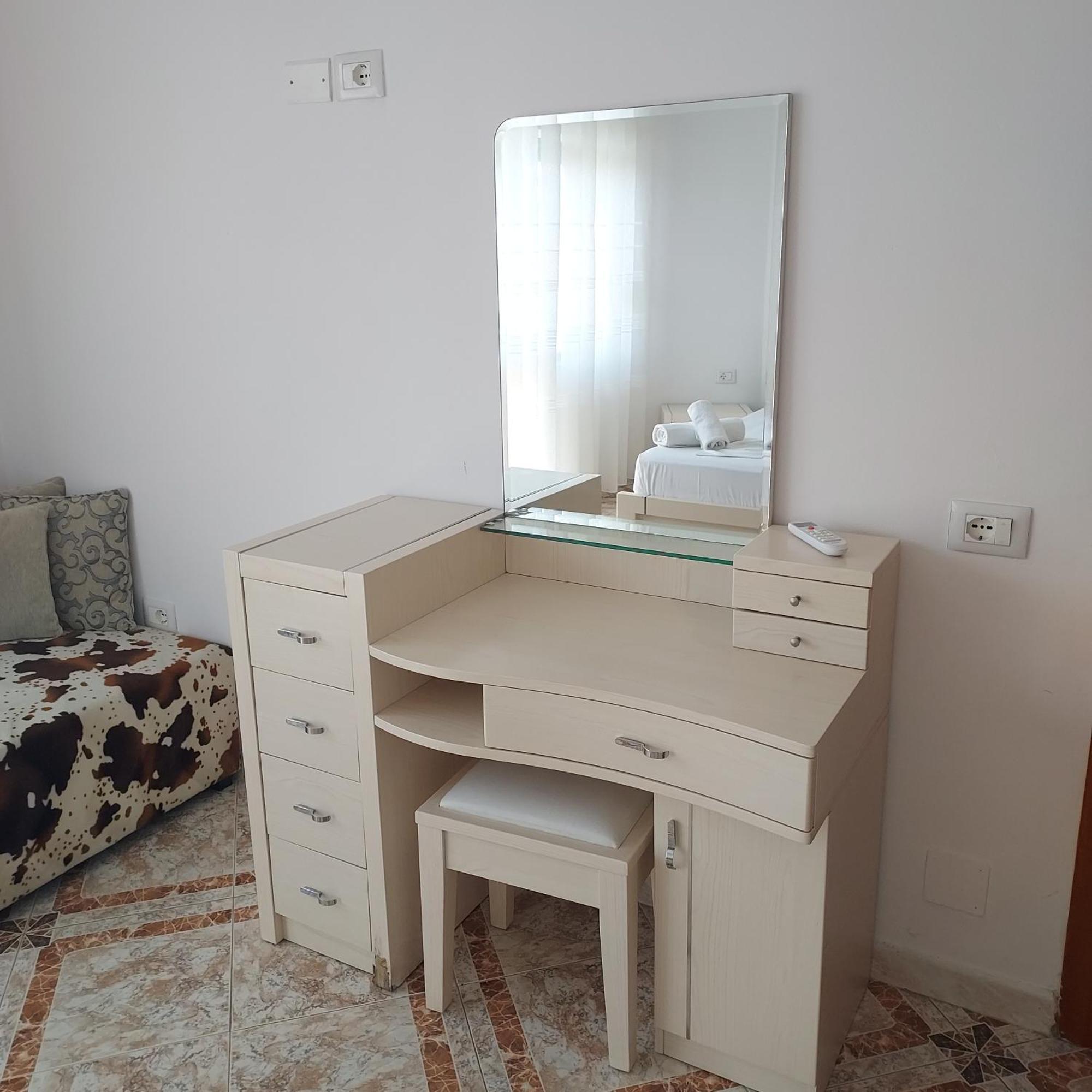 Martin Ferraj Riviera Apartment Vlore Ngoại thất bức ảnh